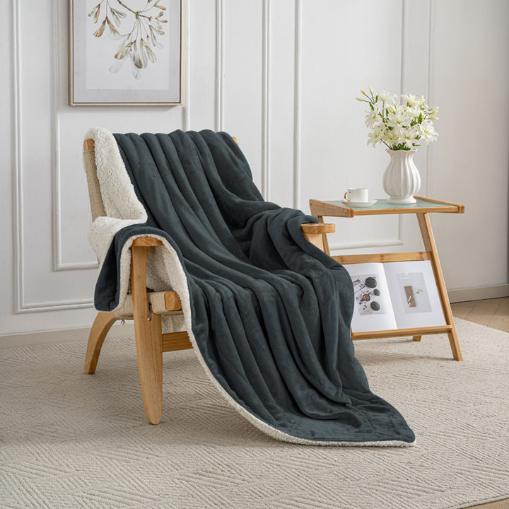 Celesta Sherpa Decke - Zweiseitige Super Flausch Fleecedecke