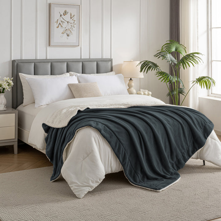 Celesta Sherpa Decke - Zweiseitige Super Flausch Fleecedecke